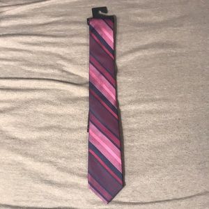 Express men’s necktie